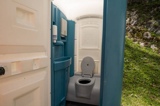 Best Construction site porta potty rental  in Du Quoin, IL